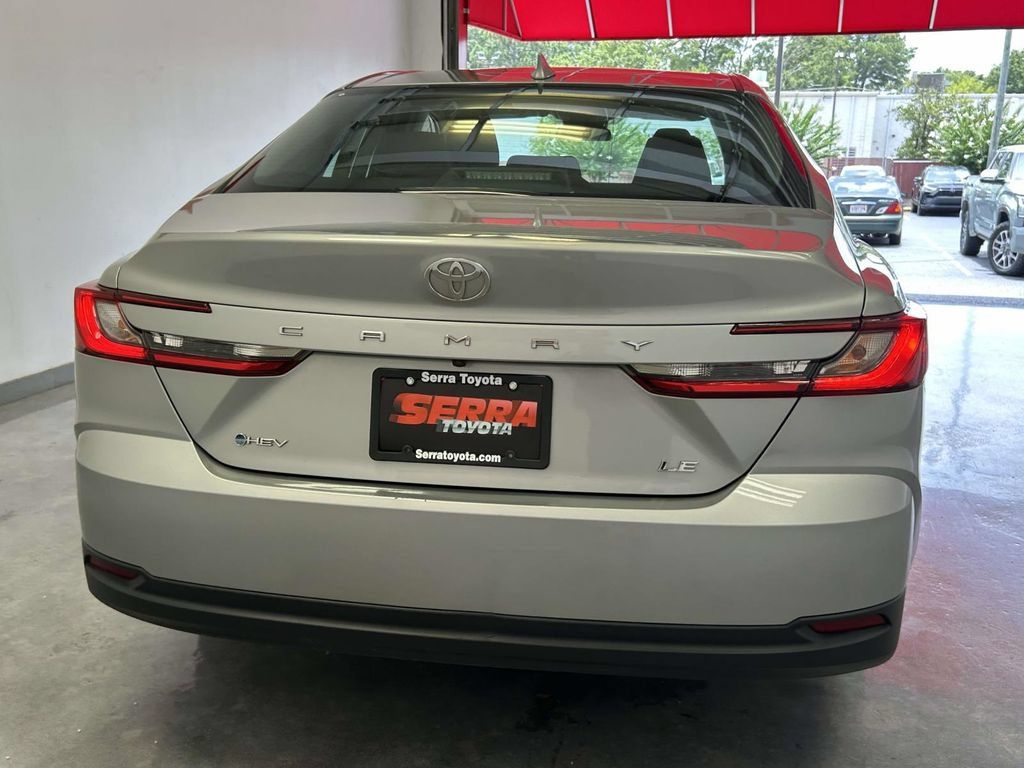 Certified 2025 Toyota Camry LE FWD image 4