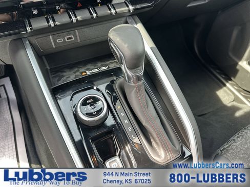 Used 2024 Chevrolet Colorado Z71 w/ Z71 Convenience Package 2 image 19