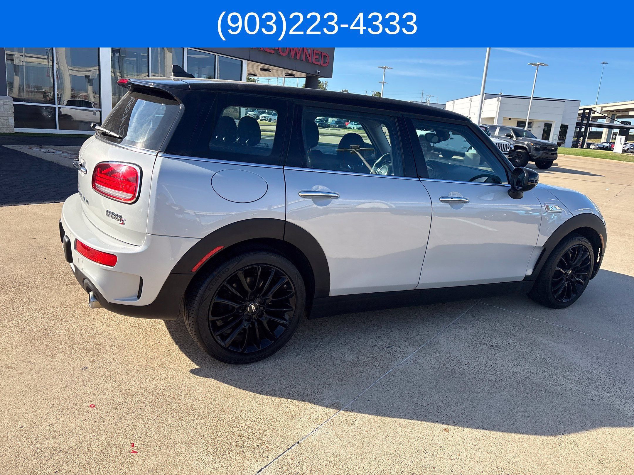 Used 2022 MINI Cooper Clubman S w/ Premium Package FWD image 16