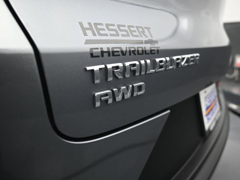 Used 2022 Chevrolet TrailBlazer LS w/ LPO, Blackout Package AWD/4WD image 30