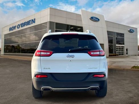 Used 2016 Jeep Cherokee Limited AWD/4WD image 4
