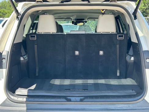 Used 2024 Toyota Grand Highlander FWD image 13