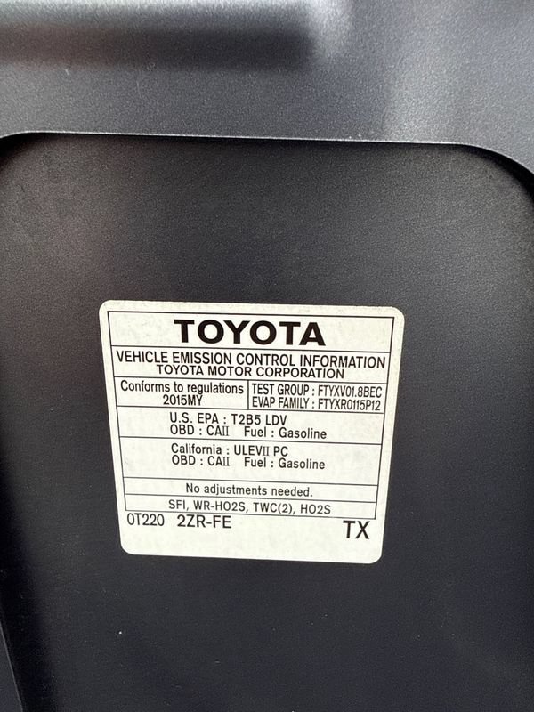 Used 2015 Toyota Corolla LE FWD image 27