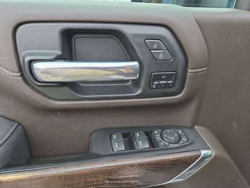 Used 2023 GMC Sierra 2500 Denali AWD/4WD image 16