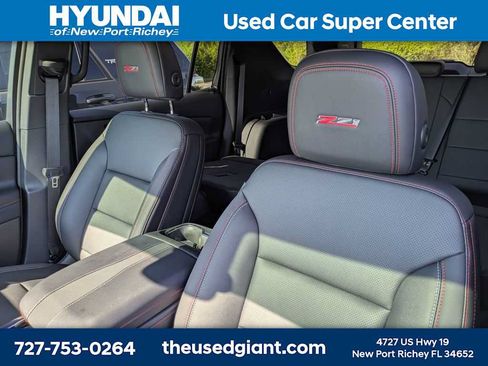 Used 2026 Chevrolet Traverse Z71 w/ LPO, Floor Liner Package AWD/4WD image 3