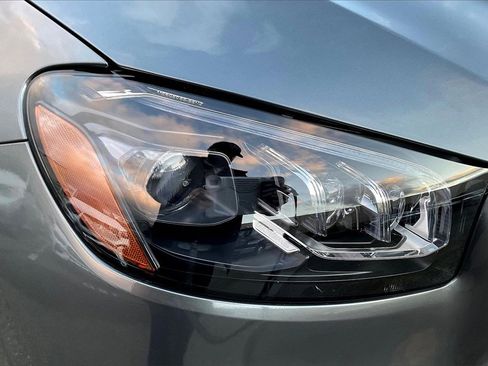 Used 2025 Mercedes-Benz GLS 450 GLS 450 image 24