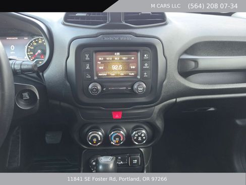 Used 2017 Jeep Renegade Trailhawk AWD/4WD image 13