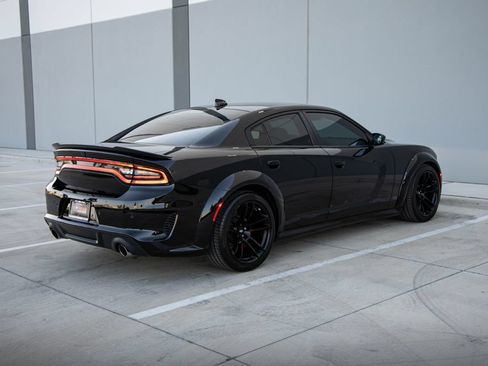 Used 2022 Dodge Charger Scat Pack RWD image 10