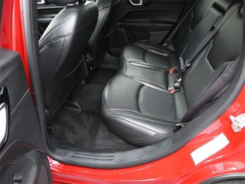 Used 2023 Jeep Compass Limited image 16