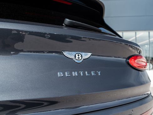 Used 2022 Bentley Bentayga Speed image 10