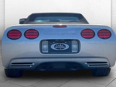 Used 1998 Chevrolet Corvette Convertible w/ Memory Pkg RWD image 3