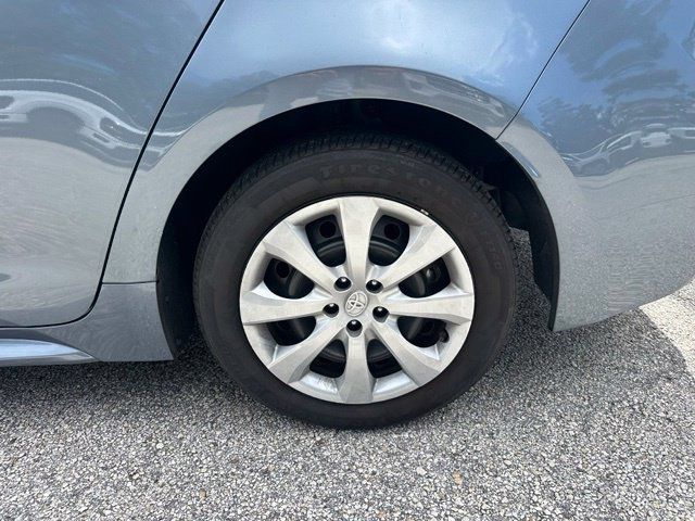 Used 2022 Toyota Corolla LE FWD image 24