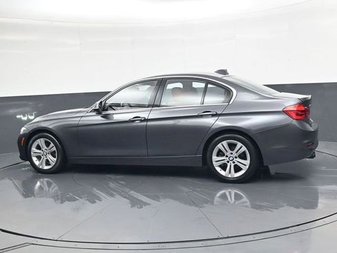 Used 2018 BMW 330i xDrive Sedan w/ Convenience Package AWD/4WD image 7