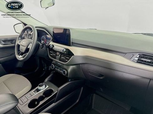 Certified 2022 Ford Escape SE w/ Cold Weather Package image 28