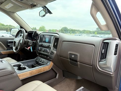 Used 2015 Chevrolet Silverado 1500 LTZ AWD/4WD image 29