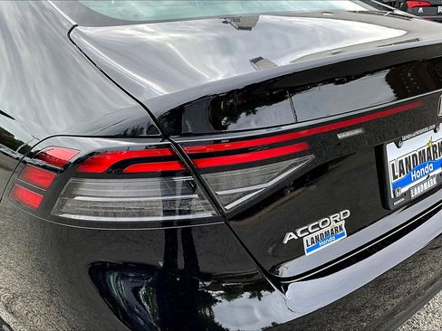 Certified 2023 Honda Accord EX image 31