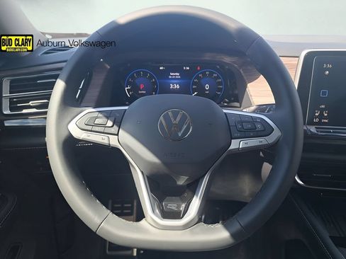 New 2026 Volkswagen Atlas SEL Premium R-Line AWD/4WD image 15