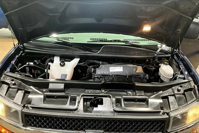 Used 2020 Chevrolet Express 2500 w/ Driver Convenience Package RWD image 26