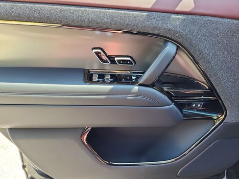 New 2025 Land Rover Range Rover Sport Dynamic SE image 24