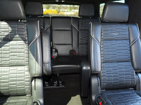 Used 2022 Cadillac Escalade ESV Sport Platinum AWD/4WD image 36