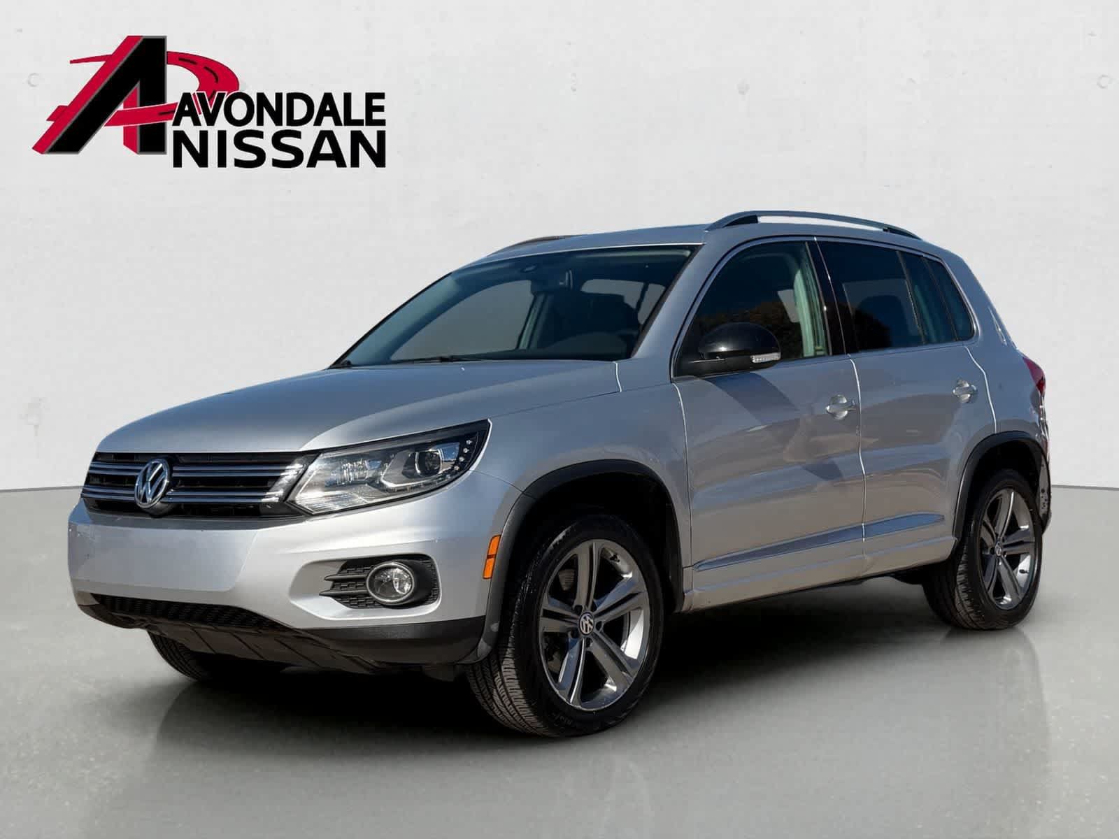 Used 2017 Volkswagen Tiguan Sport FWD image 2