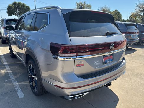New 2026 Volkswagen Atlas SEL Premium R-Line AWD/4WD image 7