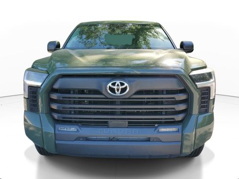 Used 2023 Toyota Tundra SR5 w/ SR5 Premium Package image 2