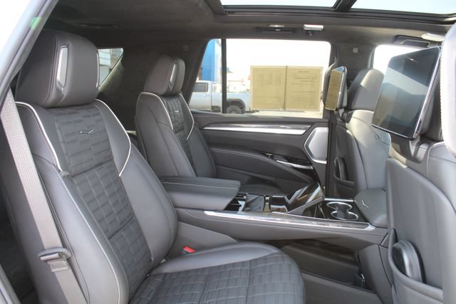 Used 2026 Cadillac Escalade V AWD/4WD image 20