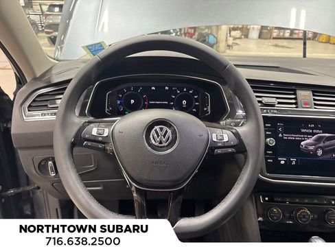 Used 2020 Volkswagen Tiguan SEL w/ 3rd Row Seat Package image 5