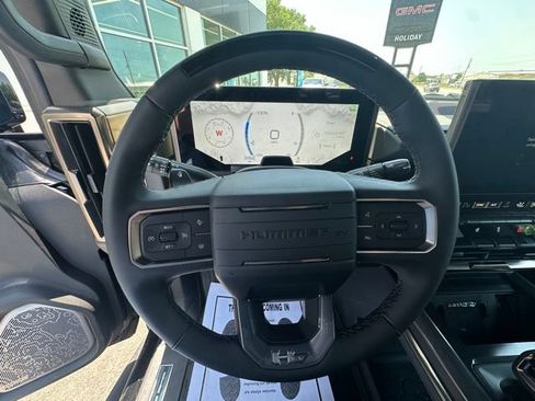 New 2025 GMC Hummer EV 2X AWD/4WD image 17
