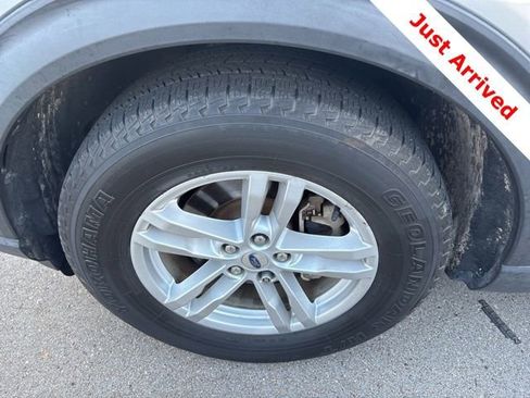 Used 2020 Ford Explorer XLT w/ Equipment Group 202A image 15