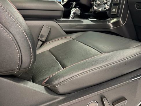 Used 2022 Ford F150 Lariat w/ Equipment Group 502A High image 20