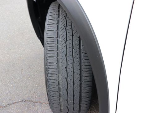 Used 2024 Nissan Rogue S FWD image 50