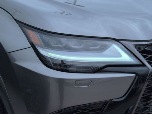 Used 2025 Lexus LX 600 F Sport w/ Accessory Package (2T) image 11
