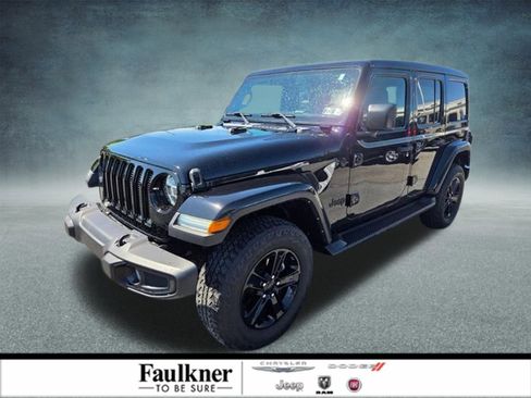 Certified 2022 Jeep Wrangler Unlimited Sahara AWD/4WD image 1