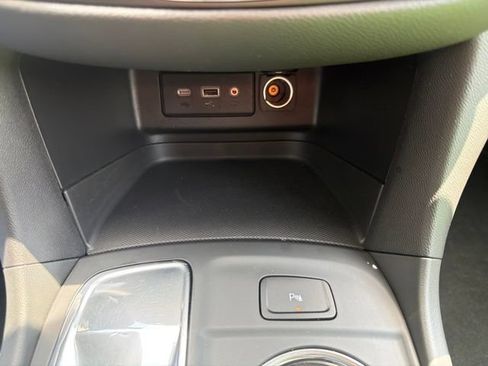 Certified 2024 Chevrolet Equinox LT FWD image 32
