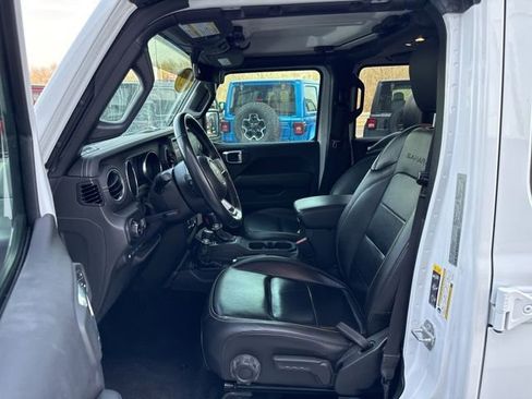 Used 2023 Jeep Wrangler Unlimited Sahara w/ Dual Top Group AWD/4WD image 13