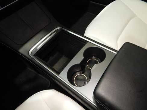 Used 2021 Tesla Model 3 Long Range image 24