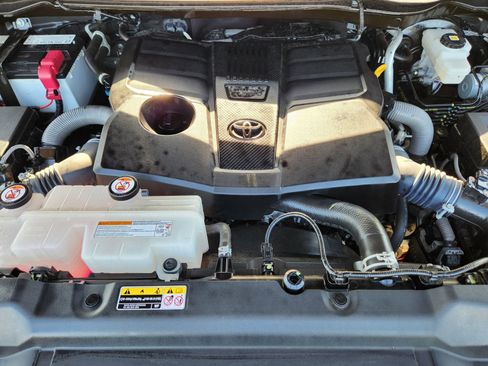 Used 2024 Toyota Tundra Limited w/ Power Package image 42