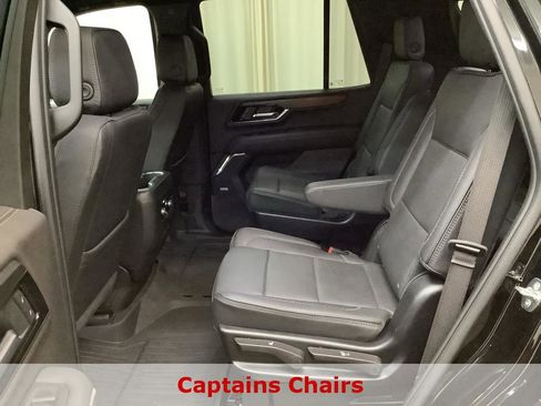 Used 2025 GMC Yukon Denali AWD/4WD image 26