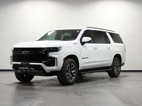 Used 2023 Chevrolet Suburban Z71 w/ Luxury Package image 8