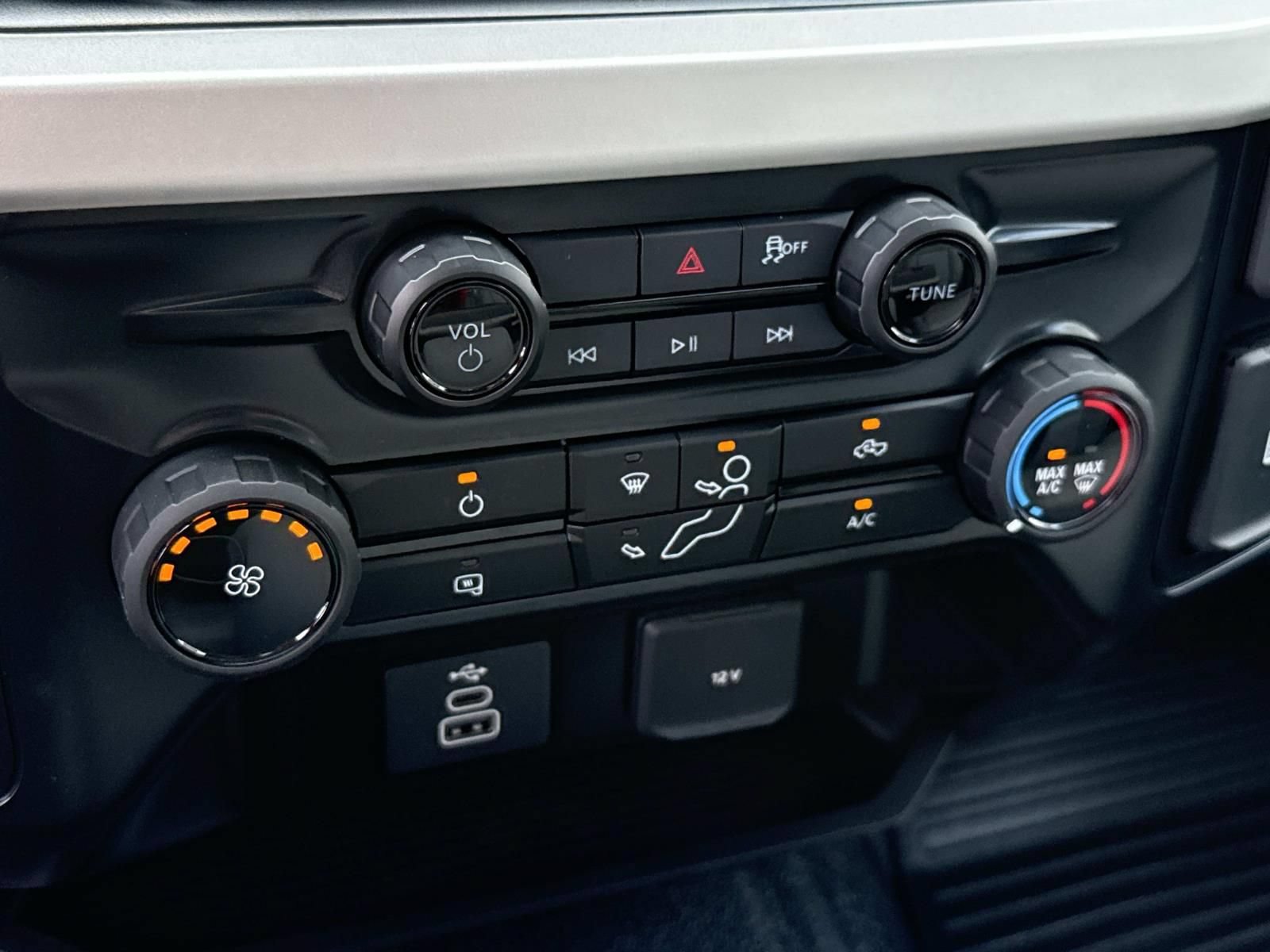 New 2026 Ford F550 4x4 SuperCab Super Duty image 15