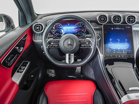 Certified 2024 Mercedes-Benz GLC 300 4MATIC image 11