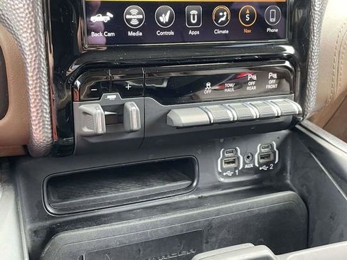 Used 2021 RAM 1500 Limited image 11