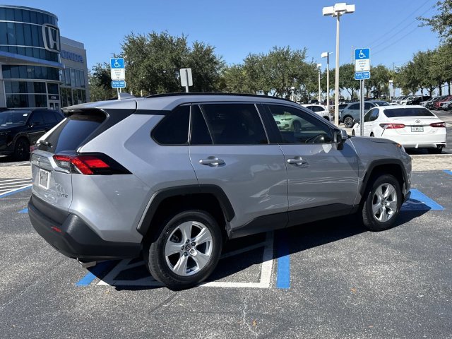 Used 2021 Toyota RAV4 XLE FWD image 4