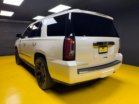 Used 2015 GMC Yukon Denali w/ Premium Package AWD/4WD image 3