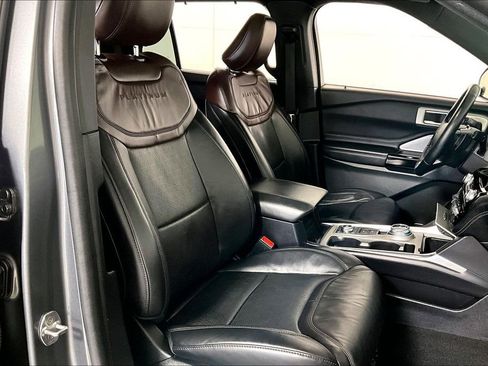 Used 2021 Ford Explorer Platinum w/ Equipment Group 601A image 7