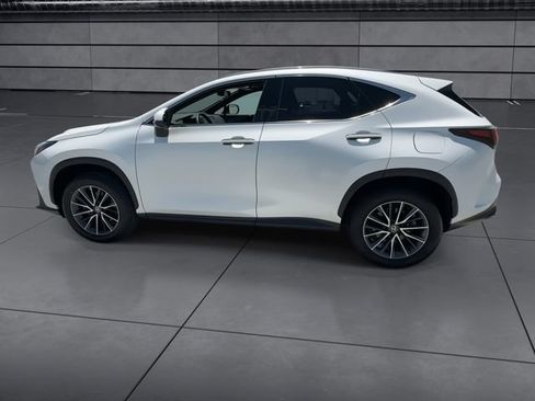 Certified 2025 Lexus NX 250 FWD w/ Towing Package (2000 Lbs) image 5