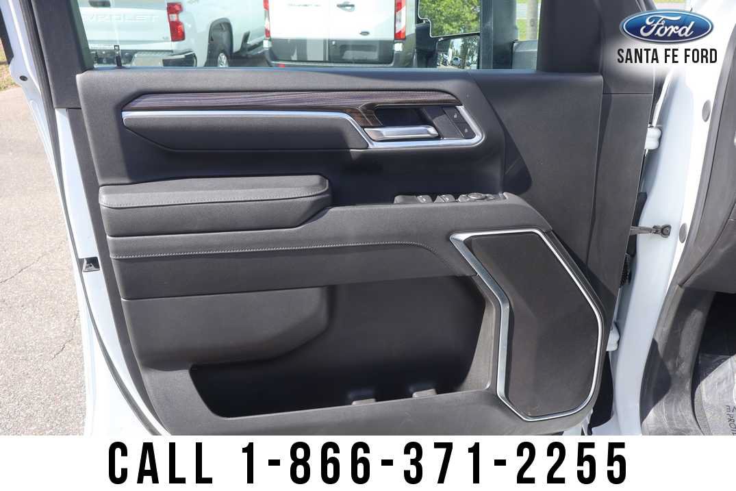 Used 2025 Chevrolet Silverado 2500 LT w/ Safety Package AWD/4WD image 14