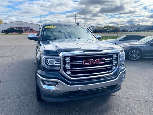 Used 2018 GMC Sierra 1500 SLT w/ Enhanced Driver Alert Package image 3